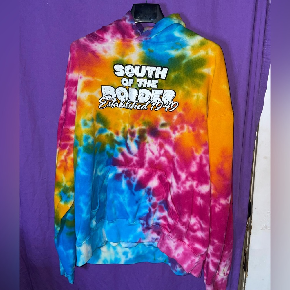South of the border hoodie 💜